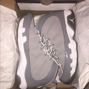 Jordan cool grey Gs size 7